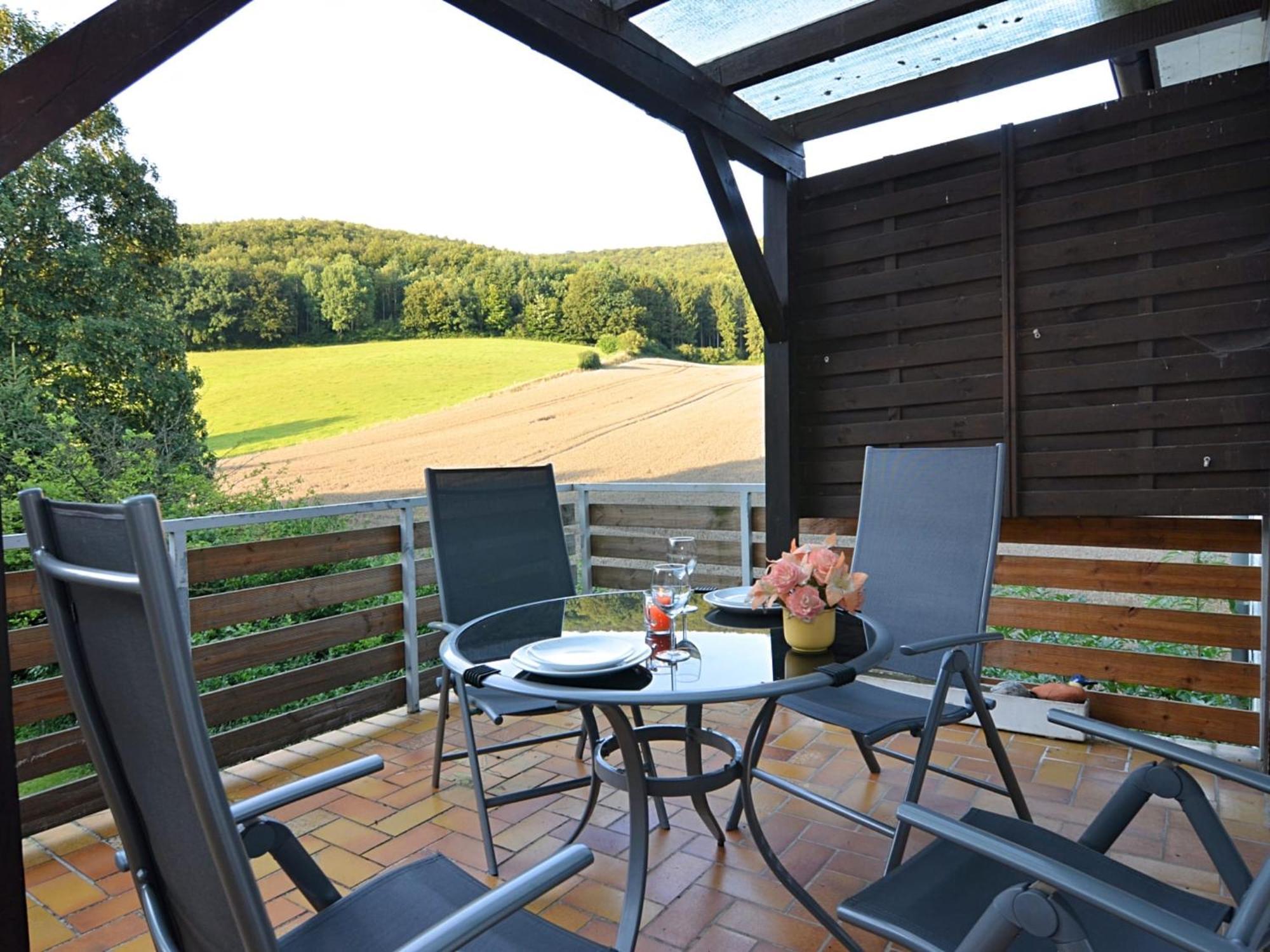 Spacious Apartment In Weser Uplands With Garden 巴特皮尔蒙特 外观 照片