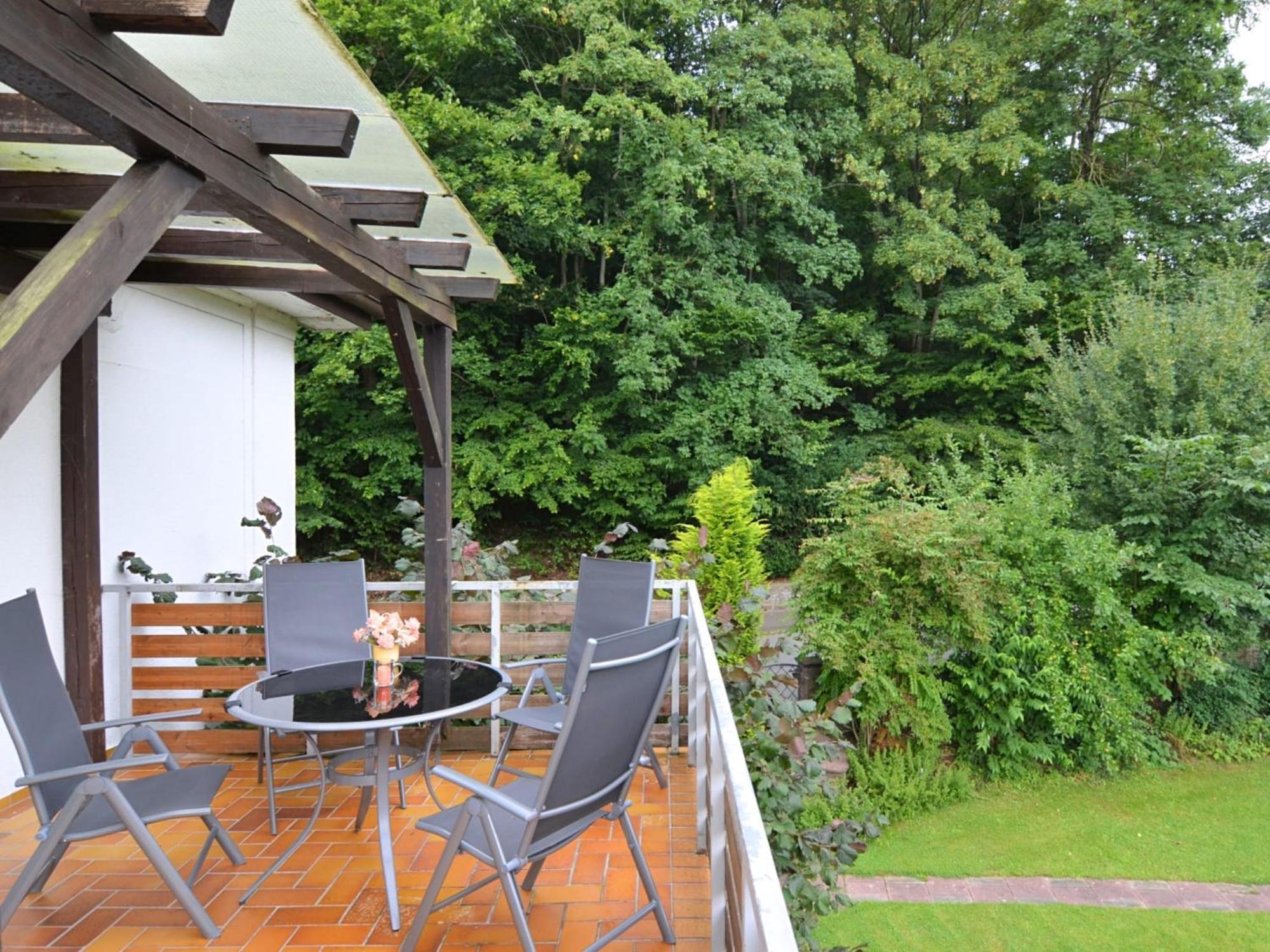 Spacious Apartment In Weser Uplands With Garden 巴特皮尔蒙特 外观 照片